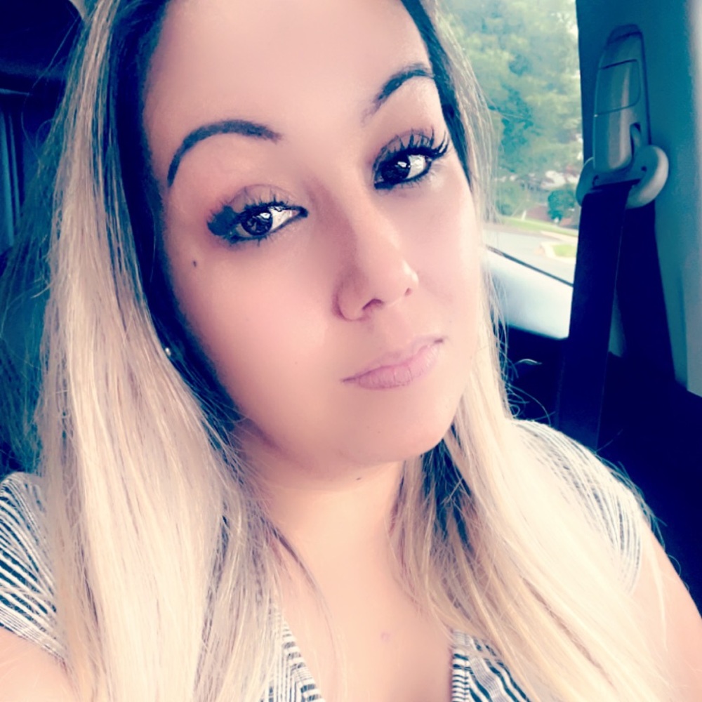 Meet your Posher, Melanie